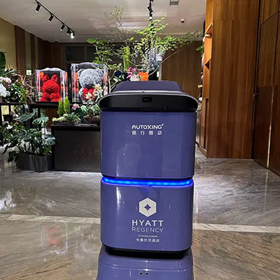 Anewtech-Systems-Hotel-Delivery-Robot-with-4-Closed-Compartments-1